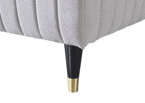 English Elm King Upholstered Bed In Warm Beige – Stylish Pleated Design With Sturdy Wooden Feet For Comfort B2699S00024