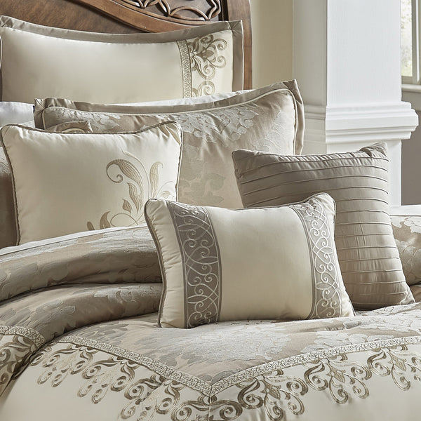 English Elm Hillcrest 9-Piece Elegant Comforter Set - Luxurious Ivory Damask Jacquard For Timeless Style B340P341930