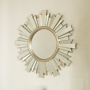English Elm 26'' HenGis Mirror — Sunburst Silver Wall Mirror with PU Rays, Decorative Clear Center for Entryways and Living Rooms W2615P346492