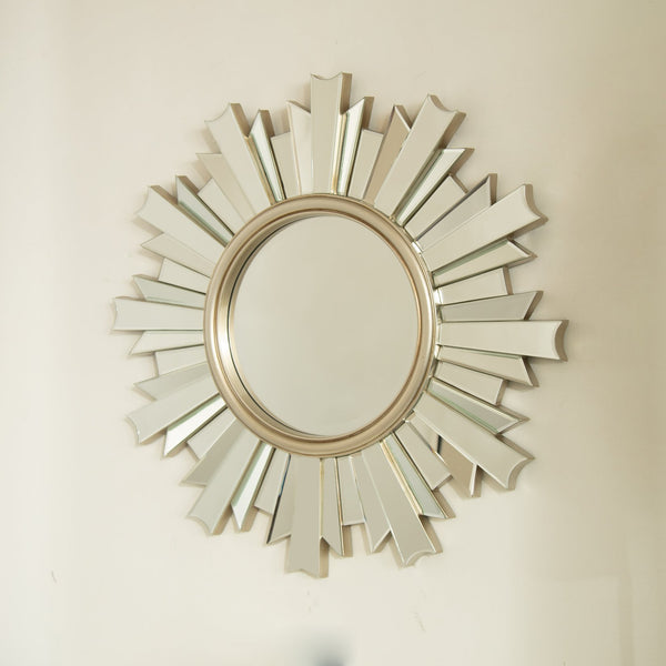 English Elm 26'' HenGis Mirror — Sunburst Silver Wall Mirror with PU Rays, Decorative Clear Center for Entryways and Living Rooms W2615P346492