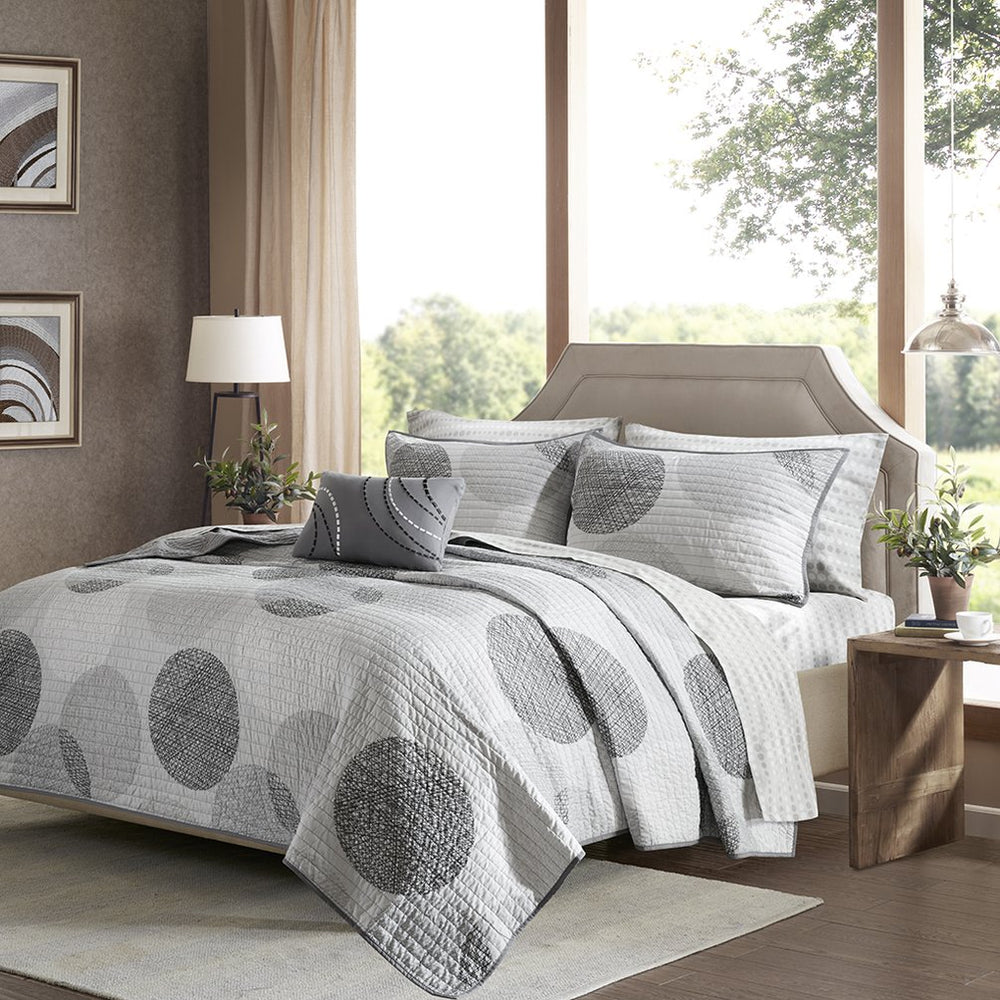 JLA Home Madison Park Essentials - 8 Piece Quilt Set Reversible Geometric Quilt & Cotton Sheets, Antimicrobial OEKO-TEX Freshness MPE13-311
