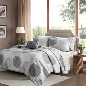 Madison Park Essentials Knowles Casual 6 Piece Quilt Set with Cotton Bed Sheets MPE13-308 Grey