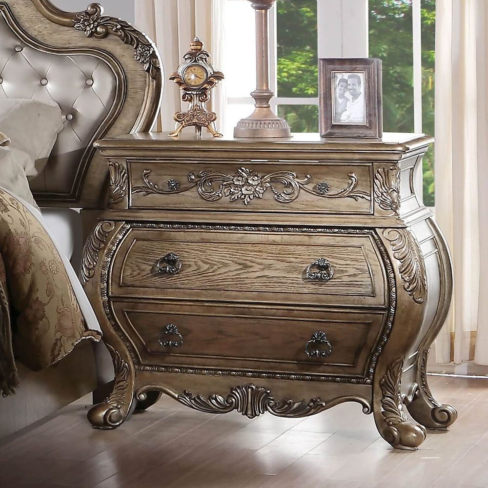 English Elm 3-Drawer Reclaimed Finish Wooden Nightstand with Felt-Lined Top Drawer, Dovetail Craftsmanship and Smooth Glides Brown Oak B016P253453