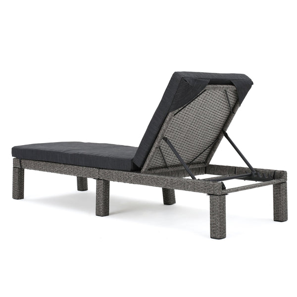 English Elm Puerta Outdoor Chaise Lounge Handwoven Rattan Iron Frame Poolside Patio Relaxation N775P247421K
