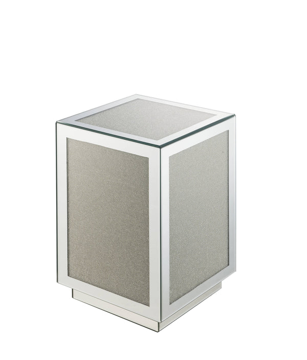 English Elm Noralie Mirrored Accent Table With Faux Diamonds - Chic Silver Finish For Modern Interiors B2726P243249
