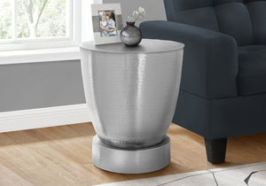 English Elm Accent Table, Chic Drum-Style Design In Hammered Chrome Finish, Modern Space-Saving Side Table B2710P219453
