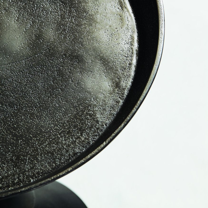 Bernhardt Bernhardt Mirabelle Cast Aluminum Round Chairside Table With Black Nickel Finish, Sculptural Pedestal (14.25"W X 20.25"H) 375162