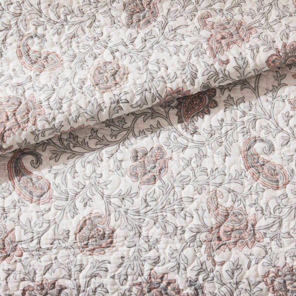 English Elm 6 Madison Park Dawn Cotton Percale Reversible Quilt Set with Paisley Pintuck Lace Trim King/Cal King Blush 17.72 L x 22.83 W x 7.09 H B035129025