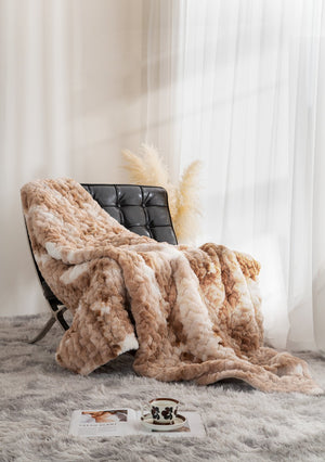 English Elm 50X60" Luxurious Faux Fur Throw Blanket – Cozy, Stylish Accent For Any Room, Easy Care & Versatile B035P243958