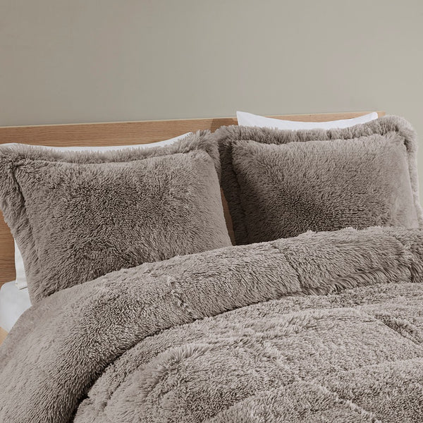 English Elm King/Cal Plush Shaggy Long Fur Comforter Mini Set — Luxurious Fluffy Faux Fur, Warm Plush Reverse, King Shams Included B03595901