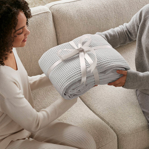 JLA Home Madison Park - Cotton Waffle Weave Blanket — Ultra-Soft, OEKO-TEX Certified, Breathable Lightweight Comfort for Home Grey BR51N-3834