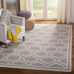 Safavieh Dhurries 545 Hand Woven Flat Weave  Rug Grey / Ivory DHU545G-26