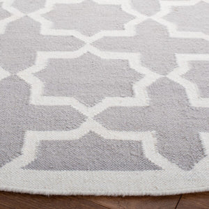 Safavieh Dhurries 549 Hand Woven Flat Weave  Rug Grey / Ivory DHU549G-26