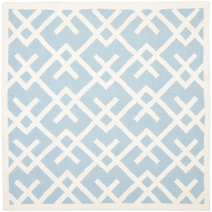 Safavieh Dhurries 552 Hand Woven Flat Weave  Rug Light Blue / Ivory DHU552B-3