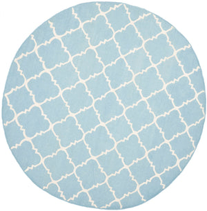 Safavieh Dhurries 554 Hand Woven Flat Weave  Rug Light Blue / Ivory DHU554B-26