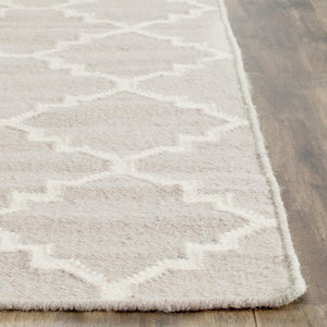 Safavieh Dhurries 554 Hand Woven Flat Weave  Rug Grey / Ivory DHU554G-26