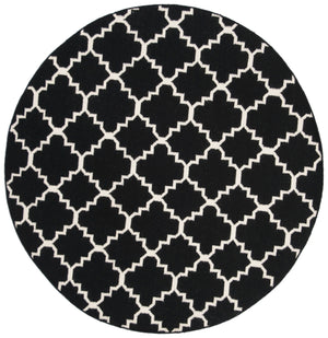 Safavieh Dhurries 554 Hand Woven Flat Weave  Rug Black / Ivory DHU554L-26