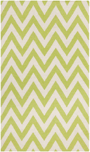 Safavieh Dhurries 557 Hand Woven Flat Weave  Rug Green / Ivory DHU557A-26
