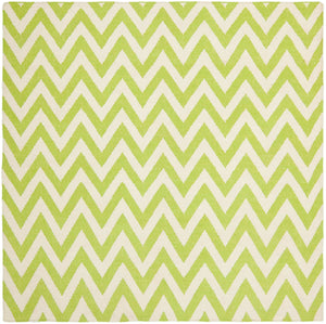 Safavieh Dhurries 557 Hand Woven Flat Weave  Rug Green / Ivory DHU557A-26