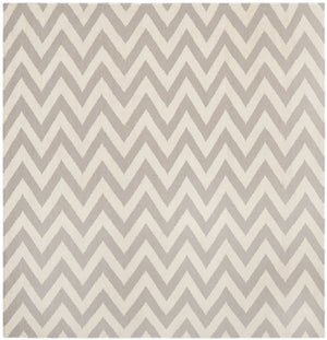 Safavieh Dhurries 557 Hand Woven Flat Weave  Rug Grey / Ivory DHU557C-26