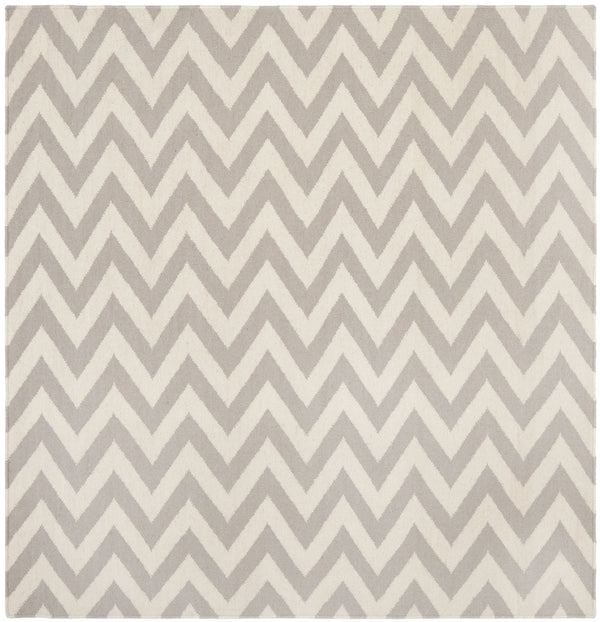 Safavieh Dhurries 557 Hand Woven Flat Weave  Rug Grey / Ivory DHU557C-26