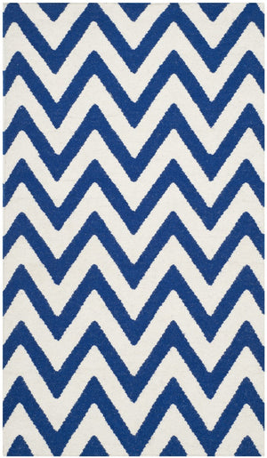 Safavieh Dhurries 557 Hand Woven Flat Weave  Rug Dark Blue / Ivory DHU557K-26