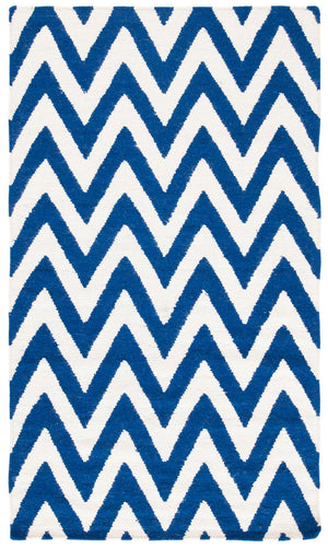 Safavieh Dhurries 557 Hand Woven Flat Weave  Rug Dark Blue / Ivory DHU557K-26