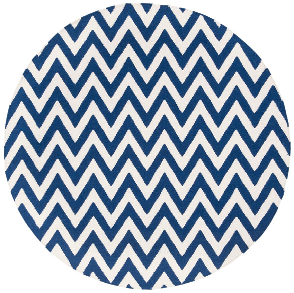 Safavieh Dhurries 557 Hand Woven Flat Weave  Rug Dark Blue / Ivory DHU557K-26