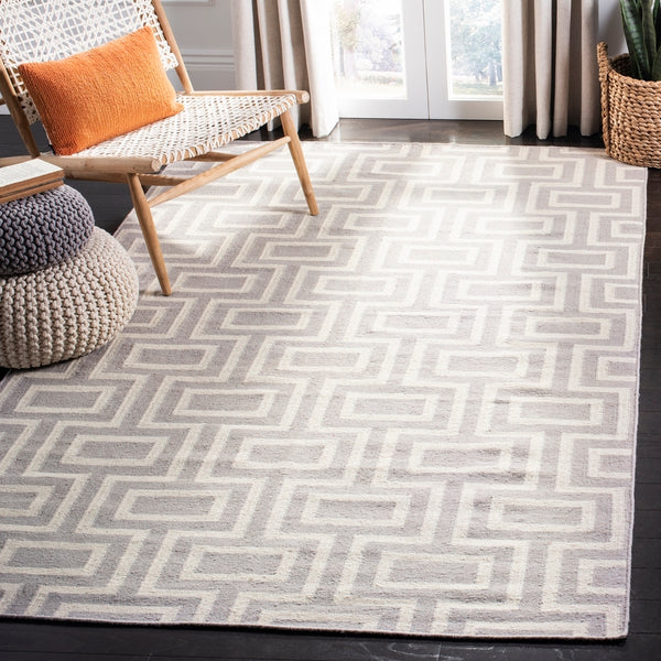 Safavieh Dhurries 562 Hand Woven Flat Weave  Rug Grey / Ivory DHU562B-26