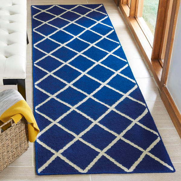 Safavieh Dhurries 565 Hand Woven Flat Weave  Rug Dark Blue DHU565A-3