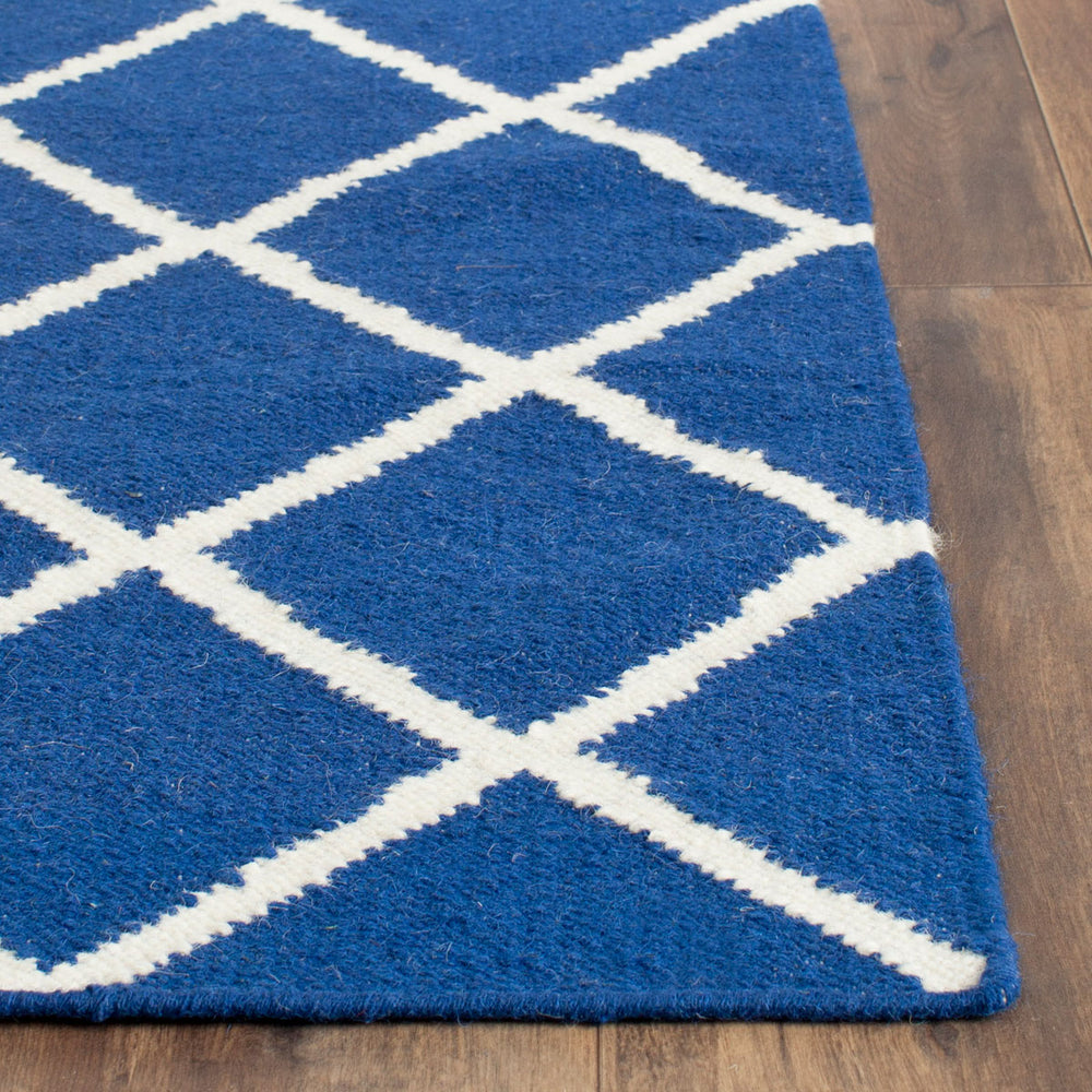 Safavieh Dhurries 565 Hand Woven Flat Weave  Rug Dark Blue DHU565A-3