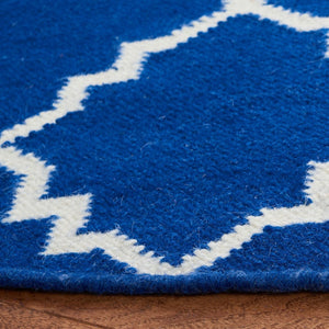 Safavieh Dhurries 566 Hand Woven Flat Weave  Rug Dark Blue DHU566A-4SQ