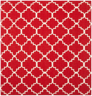Safavieh Dhurries 566 Hand Woven Flat Weave  Rug Red / Ivory DHU566B-4SQ