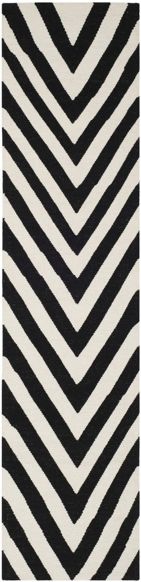 Safavieh Dhurries 568 Hand Woven Flat Weave  Rug Black / Ivory DHU568C-26