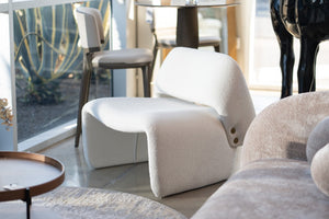 VIG Furniture Tristan Off-White Fabric Accent Chair With Winged Back, Gold Buttons, Plush Foam & Sinuous Springs VGOD-ZW-21101-CH