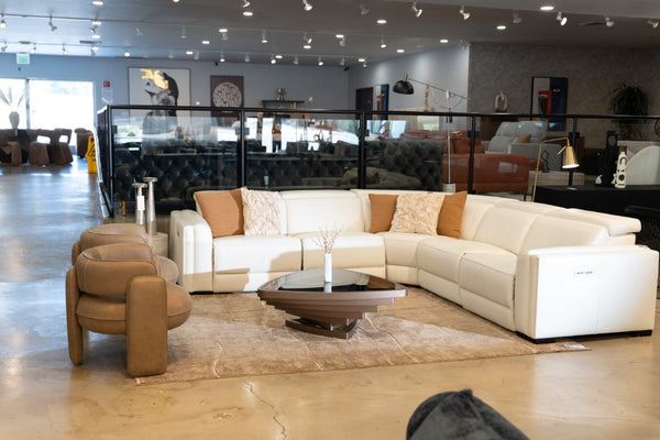 VIG Furniture Frazier Modern Leather 5-Piece Power Reclining Sectional With Console, Cupholders, Top-Grain Comfort White Sectional Sofa VGKM-KM268H-W-SECT