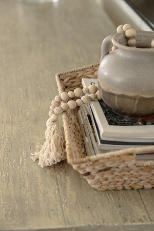 Hooker Furniture Ciao Bella Entertainment Console With Shabby Chic Distressed White Finish, Ventilated Media Storage (80") 5805-55483-80