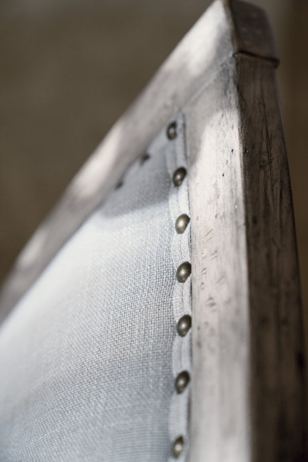 Hooker Furniture Boheme Vitton Upholstered Side Chair — Antique Mercantile White Poplar, 100% Linen, Bronze Nailhead Elegance 5750-75410-LTWD