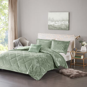English Elm King/Cal Velvet Comforter Set with Quilted Crushed Velvet, King Shams & Embroidered Throw Pillow, Plush Luxe Bedding 92" B035P203259