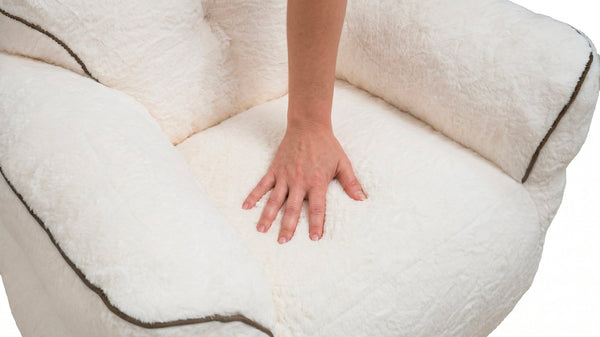 English Elm Bean Bag Chair Faux Fur Heart Shaped Backrest Foam Lounge Seat for Bedroom White W2510P465457