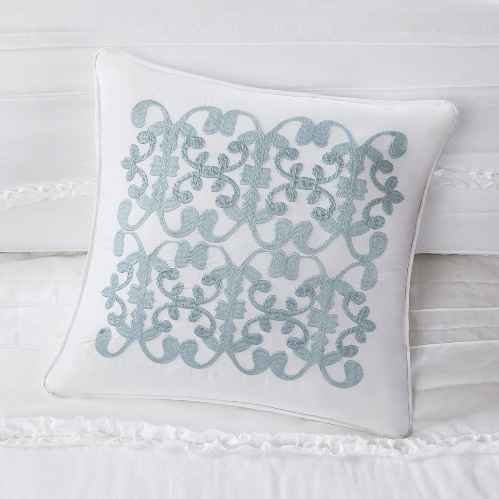 English Elm 4 Piece Celeste Microfiber Reversible Ruffle Quilt Set King/Cal King White with Embroidered Pillow B03597435