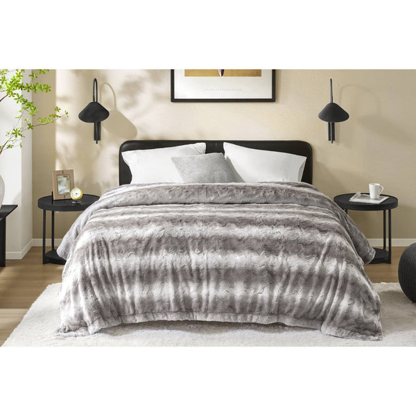 JLA Home Madison Park - Faux Luxurious Reversible Faux Fur Blanket with Plush Faux Mink Reverse, OEKO-TEX Certified Comfort Snow Leopard MP51-8531