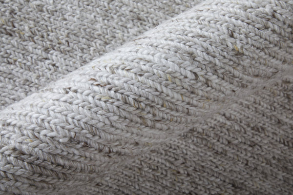 Feizy Rugs Finley Handcrafted Modern Pet Low Pile Rug With Calming Monochromatic Design For Minimalist Spaces Silver Pet T28t6046gry000p00