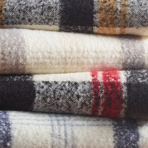 JLA Home Woolrich - Faux Woolrich Plaid Throw with Mohair Face and Plush Sherpa Reverse — Cozy, Machine-Washable Comfort and Lodge Style Natural WR50-3967
