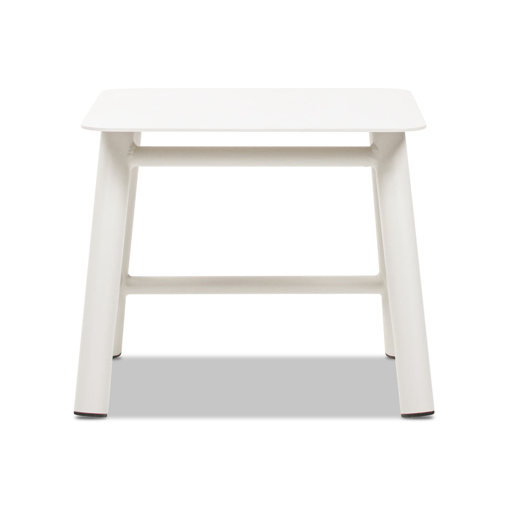 English Elm Jennifer Taylor Home - Atlas Light Beige 19.5" Square Outdoor Patio Side Table – Rust‑Resistant Aluminum, Matte Finish, Stable Design B2719P318948