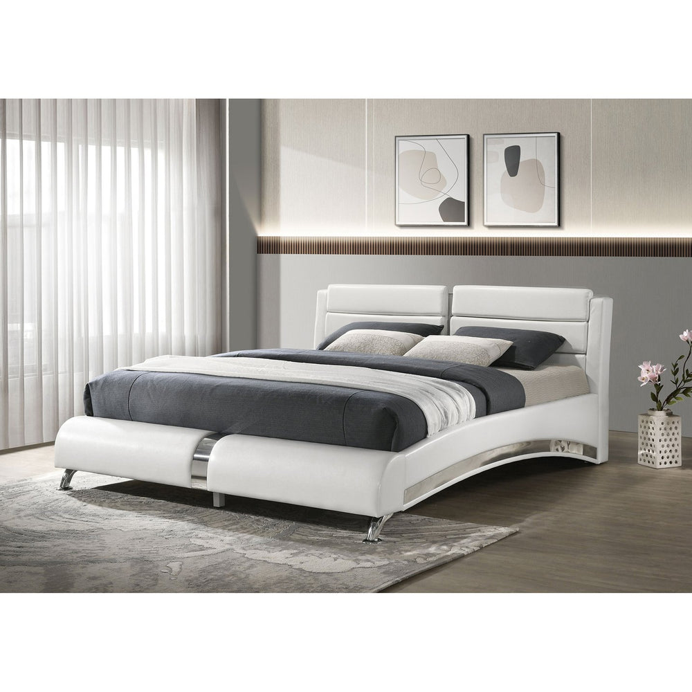 English Elm Caledonia White Upholstered King Sleigh Bed with Curved Headboard, Slatted Ventilation & Plush Comfort B062S00674