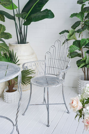English Elm 23x22x38" Iron Armchair Fan Back Scrolled Arms Distressed Silver Patio Garden Seat W2078P452418