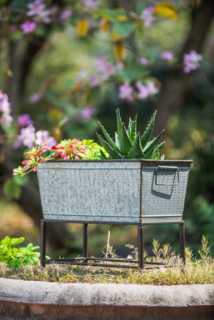 English Elm Set Of 2 Zale Rustic Metal Planters With Stands - Stylish, Durable, Perfect For Indoor & Outdoor Decor W2078P323427-GIGA