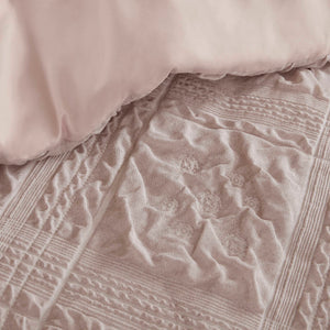 English Elm 5-Piece Sculpted Jacquard Comforter Set Full/Queen with Plush Polyester Fill, Elegant Texture Pink 12.99 L x 17.01 W x 6.5 H B035P408222