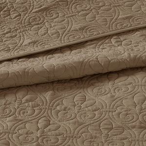 English Elm Reversible Queen Bedspread Set with Antimicrobial Cotton Fill, Oversized Quilted Cottage Texture Bedding Mocha 17.72 L x 15.35 W x 7.87 H B03597567